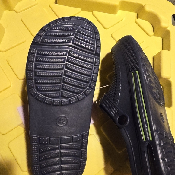 Unk Men's Navy Slip-On Clogs - Picture 4 of 9